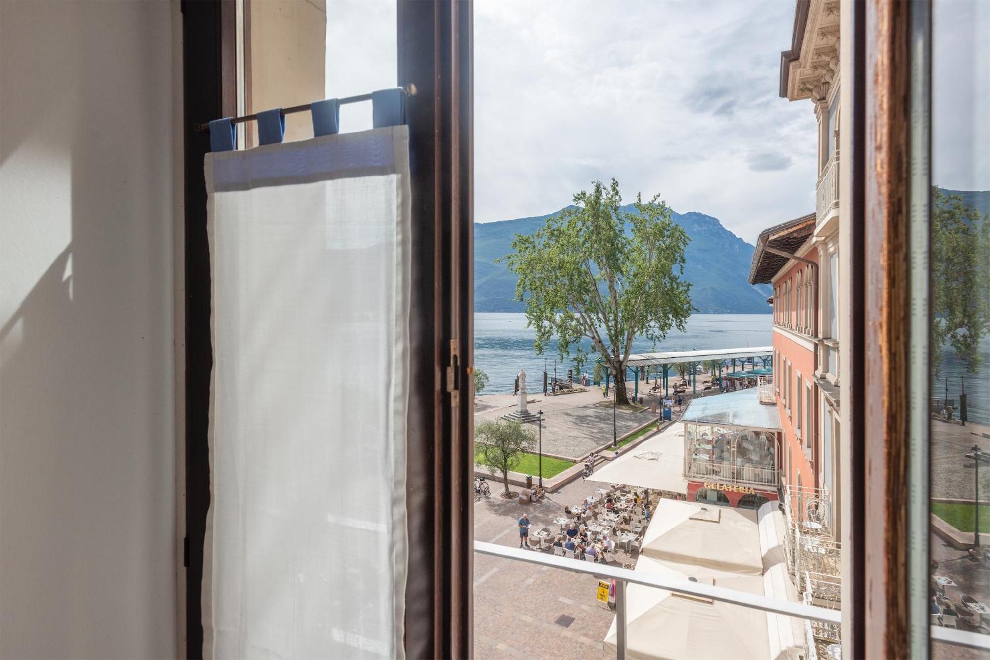 Casa La Torre, The View On The Lake Riva del Garda Extérieur photo